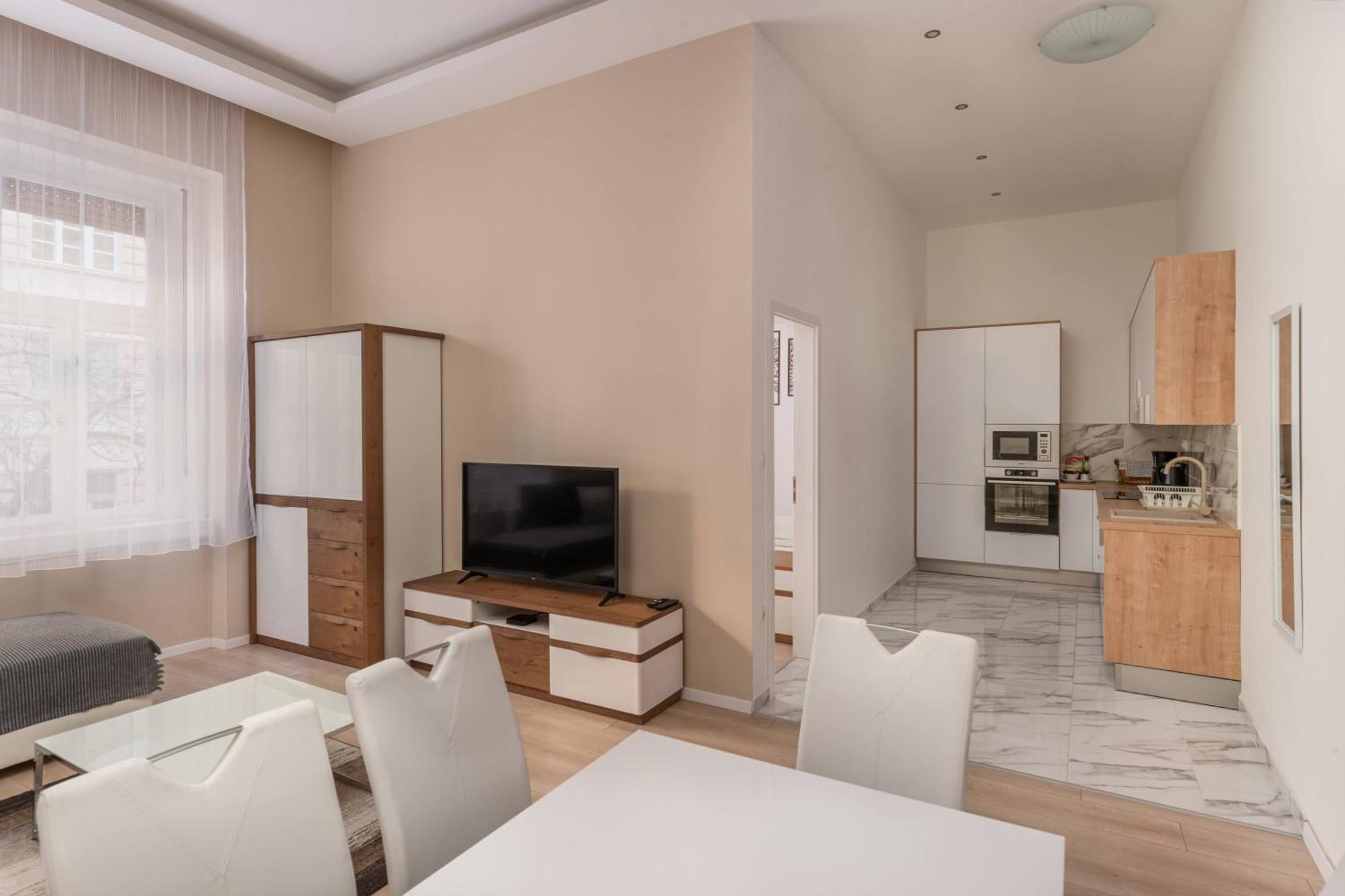 Apartment With 2 Bedrooms Near Gellert Thermal Bath Budapeszt Zewnętrze zdjęcie